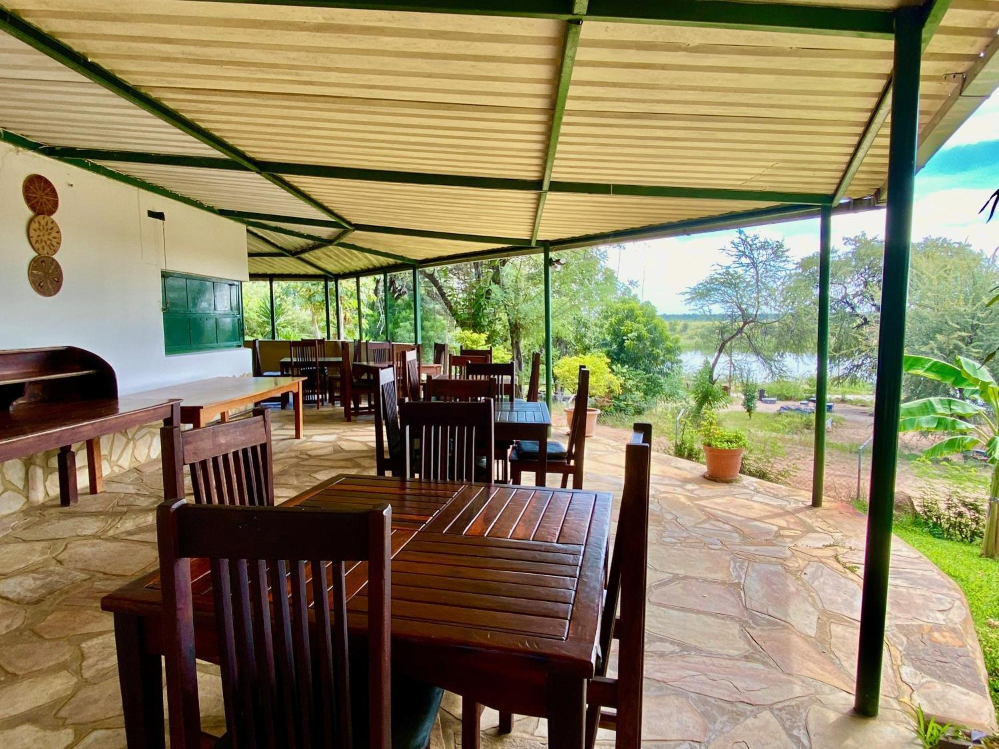 Tambuti Lodge 룬두 외부 사진