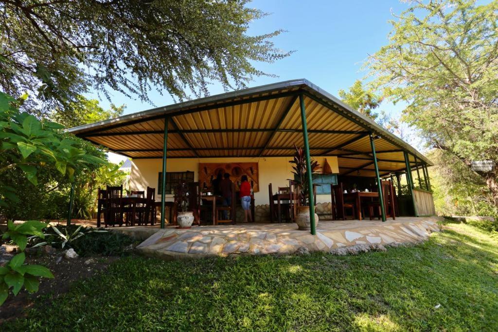 Tambuti Lodge 룬두 외부 사진